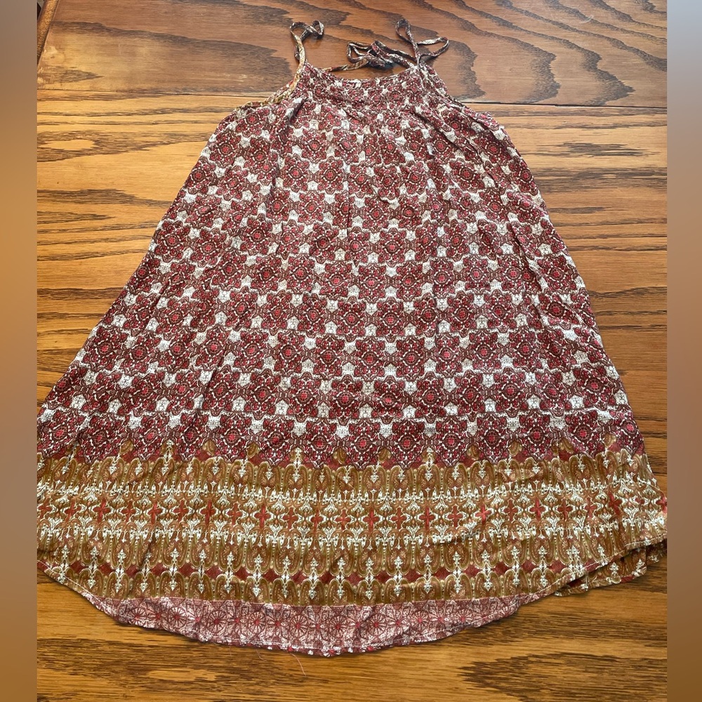Floral Patterned Lightweight Tank